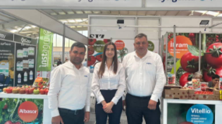 60 years of experience, strong varieties, and breakthrough innovation! Syngenta launched a new era in tomato cultivation with ALBASOR at the Kaş Agricultural Fair. 